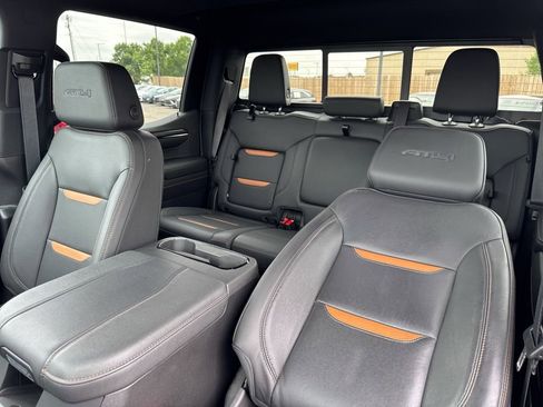 Used 2024 GMC Sierra 1500 AT4 w/ Technology Package AWD/4WD image 33