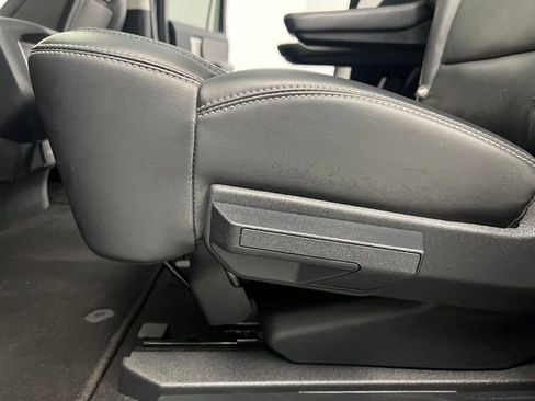 Used 2025 Ford Expedition Platinum image 15