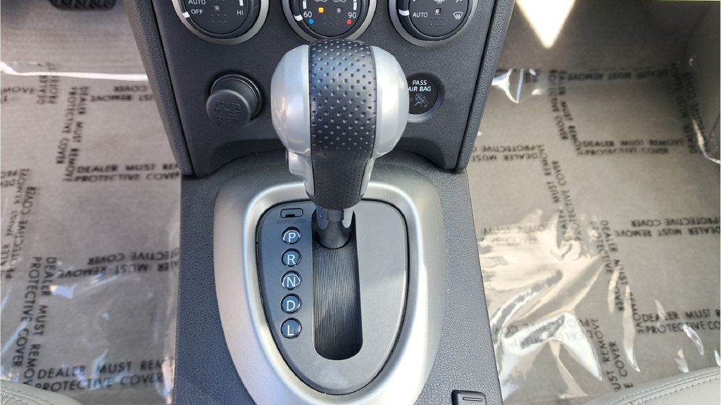 Used 2012 Nissan Rogue SL AWD/4WD image 34