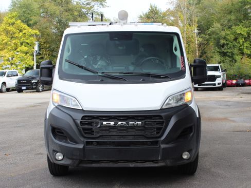 Used 2025 RAM ProMaster 2500 w/ Safety Group image 5