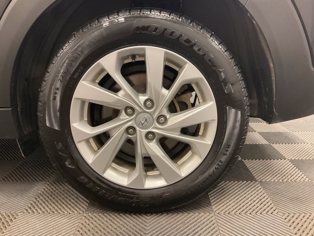 Used 2019 Hyundai Tucson Value AWD/4WD image 9