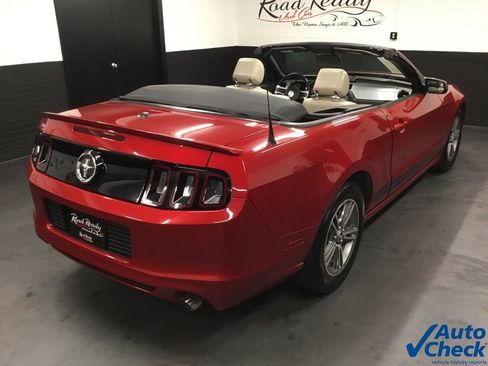 Used 2013 Ford Mustang Premium RWD image 11