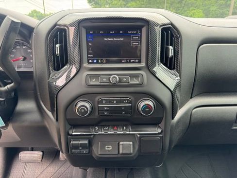 Used 2020 Chevrolet Silverado 1500 Custom Trail Boss w/ Custom Convenience Package AWD/4WD image 28