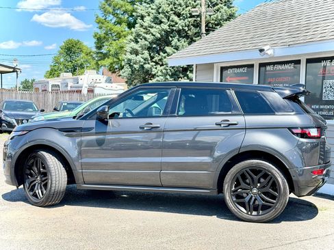 Used 2018 Land Rover Range Rover Evoque HSE Dynamic AWD/4WD image 4