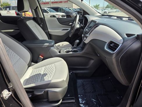 Used 2021 Chevrolet Equinox LS w/ LS Convenience Package FWD image 15