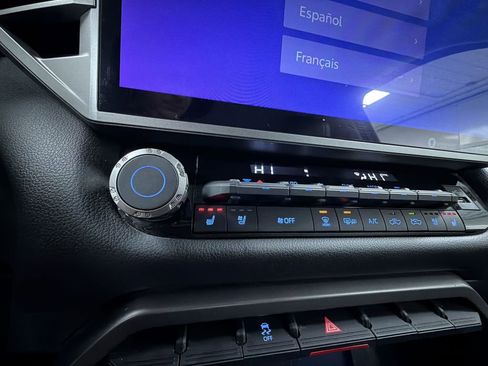 Used 2023 Toyota Tundra Limited image 15