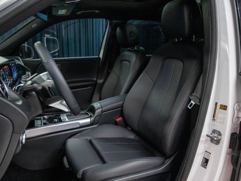 Certified 2026 Mercedes-Benz GLB 250 image 10