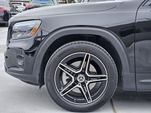 Used 2025 Mercedes-Benz GLB 250 image 11