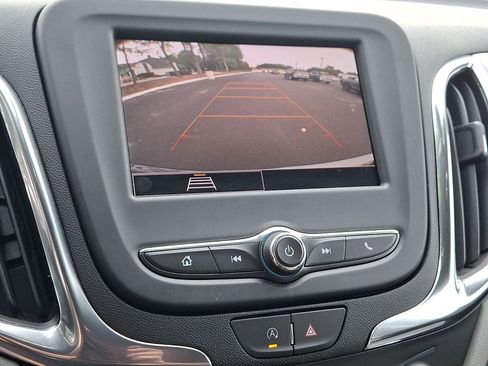 Certified 2024 Chevrolet Equinox LS w/ LS Convenience Package FWD image 15