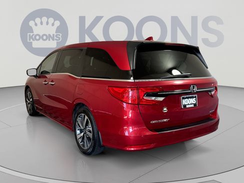 Used 2024 Honda Odyssey Touring image 4