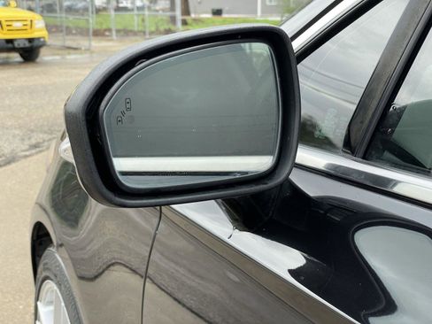 Used 2019 Ford Fusion SEL FWD image 34