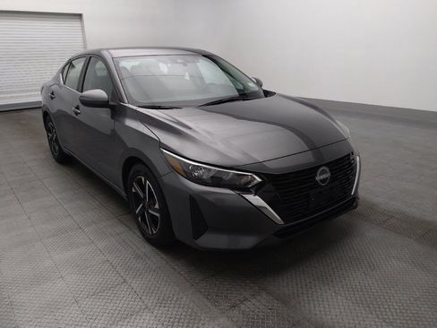 Used 2025 Nissan Sentra SV image 13