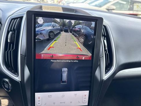 Used 2024 Ford Edge SEL image 25