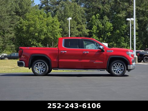 Used 2021 GMC Sierra 1500 SLT w/ SLT Premium Plus Package AWD/4WD image 8