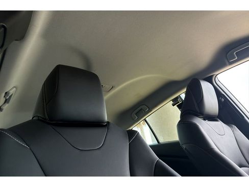 Certified 2022 Toyota Prius Prime XLE FWD image 18