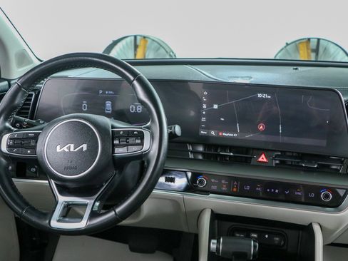 Used 2024 Kia Sportage EX FWD image 17