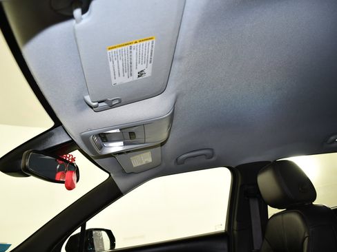 Used 2021 Chevrolet Blazer LT AWD/4WD image 36