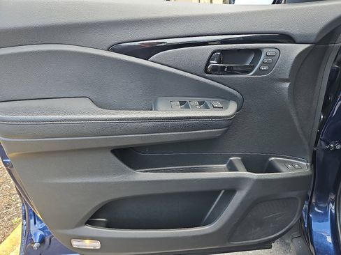 Used 2022 Honda Passport Elite image 13