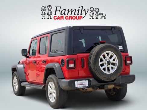 Used 2023 Jeep Wrangler Unlimited Sport AWD/4WD image 3