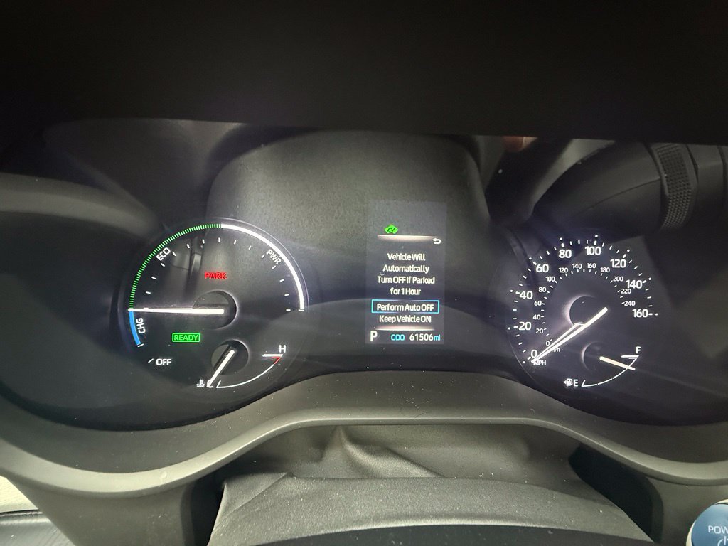 Used 2024 Toyota Sienna LE FWD image 22