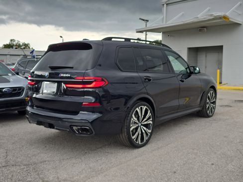 New 2026 BMW X7 M60i image 5