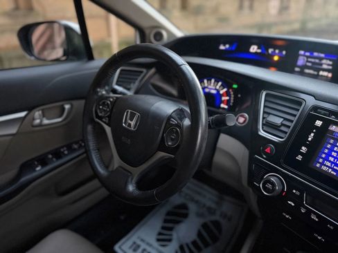 Used 2014 Honda Civic Hybrid Sedan image 11