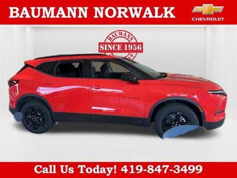 New 2025 Chevrolet Blazer LT w/ Convenience Package AWD/4WD image 6