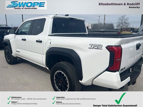 Used 2024 Toyota Tacoma TRD Off-Road image 15