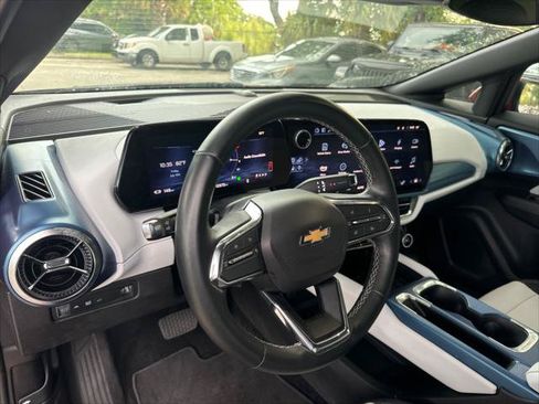 Used 2025 Chevrolet Equinox EV LT w/ Convenience Package FWD image 12