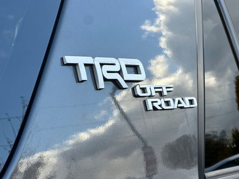 Used 2019 Toyota 4Runner TRD Off-Road image 27