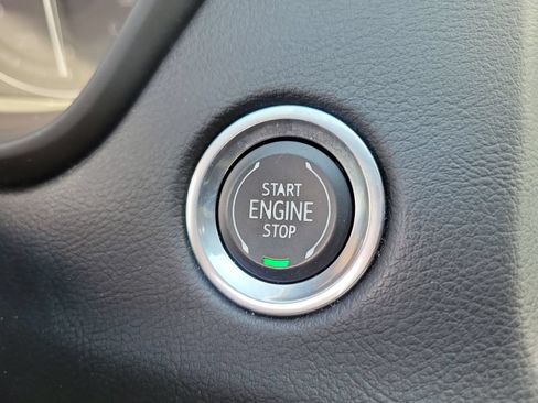 Used 2020 Cadillac XT4 Sport AWD/4WD image 31