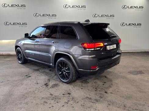 Used 2021 Jeep Grand Cherokee Laredo X image 8