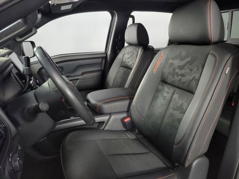 Used 2021 Nissan Titan PRO-4X w/ Pro-4x Utility Package AWD/4WD image 15