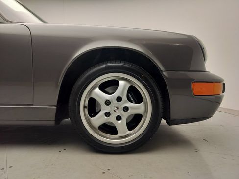 Used 1992 Porsche 911 Carrera RWD image 28