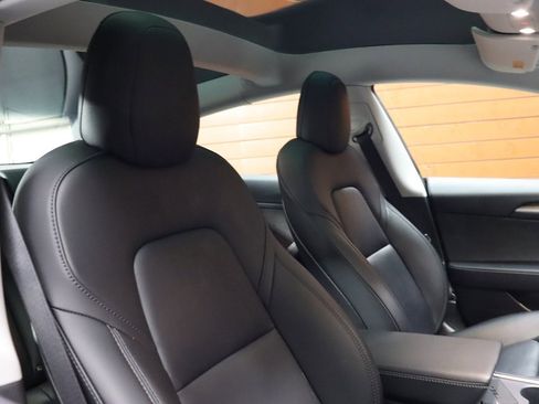 Used 2023 Tesla Model 3 Standard Range image 47