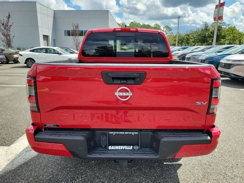 Used 2023 Nissan Frontier SV w/ SV Convenience Package RWD image 8