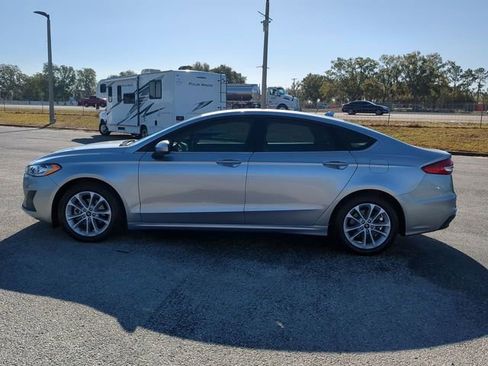 Used 2020 Ford Fusion SE image 8