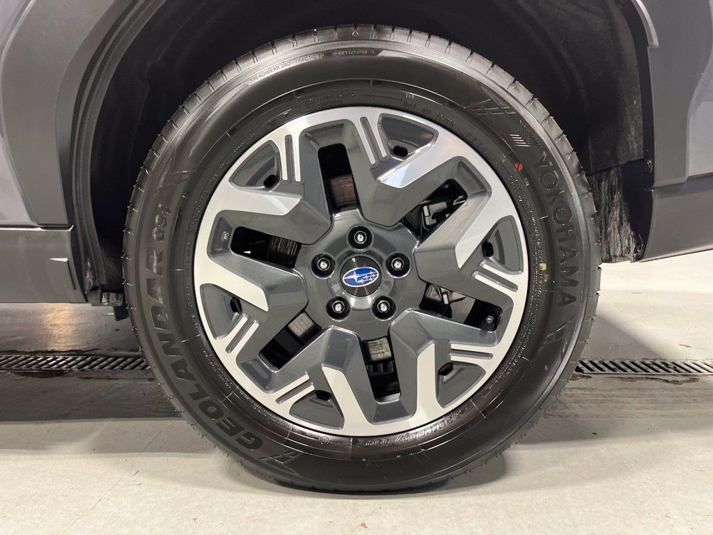 Used 2026 Subaru Forester AWD/4WD image 35