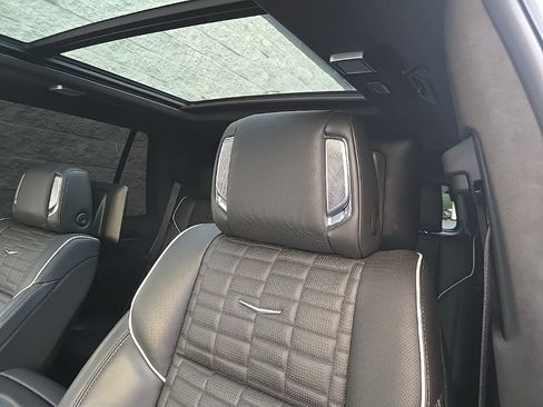 Certified 2024 Cadillac Escalade V w/ LPO, ONYX Package AWD/4WD image 16