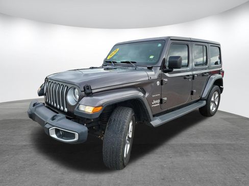 Used 2020 Jeep Wrangler Unlimited Sahara AWD/4WD image 3
