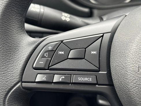 Used 2025 Nissan Versa S w/ Trunk Package image 16