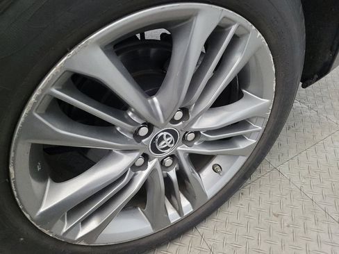 Used 2016 Toyota Camry SE image 31