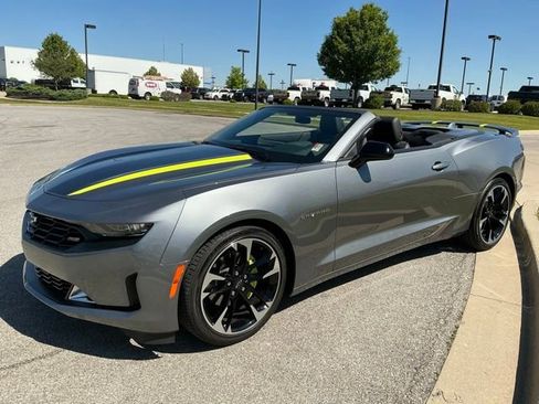 Used 2021 Chevrolet Camaro LT RWD image 3