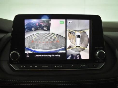 Used 2021 Nissan Rogue SV w/ Premium Package image 21