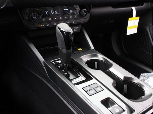 New 2026 Subaru Outback Limited AWD/4WD image 33