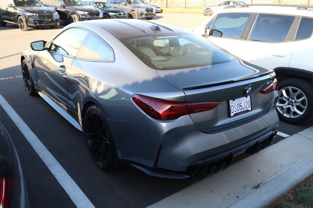 Used 2027 BMW M4 Competition RWD image 4