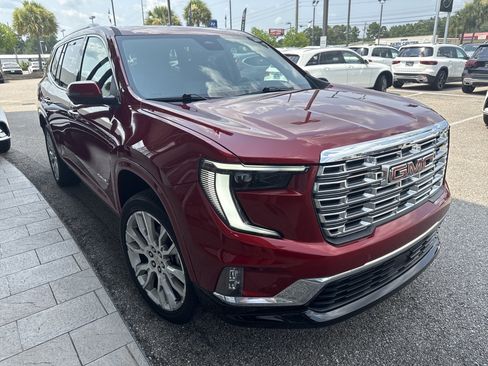 Used 2024 GMC Acadia Denali w/ Super Cruise Package FWD image 5