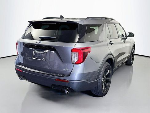 Used 2023 Ford Explorer ST-Line AWD/4WD image 7