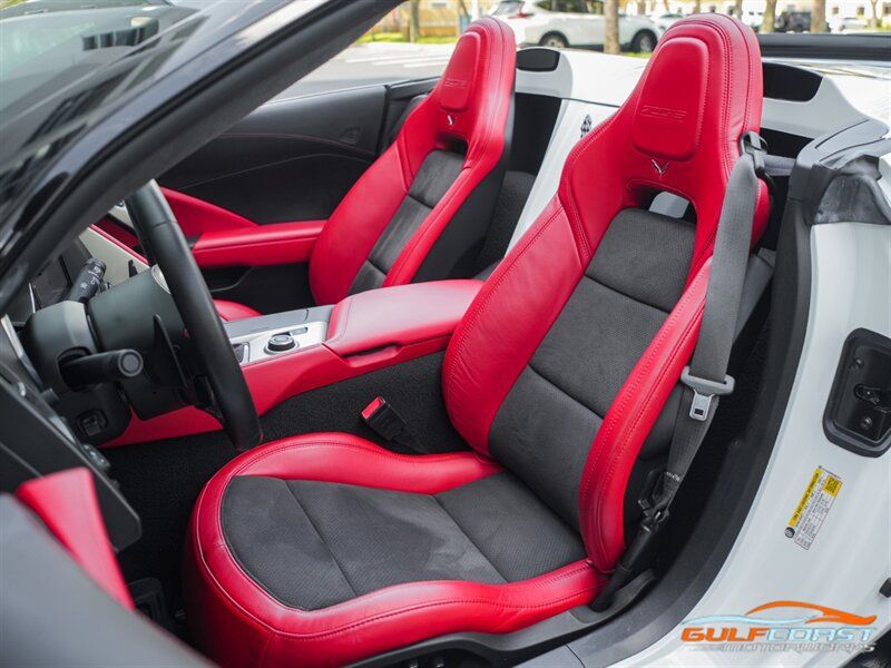 Used 2016 Chevrolet Corvette Z06 w/ 3LZ Preferred Equipment Group RWD image 22