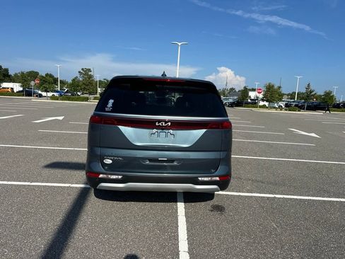 Certified 2024 Kia Carnival EX FWD image 8